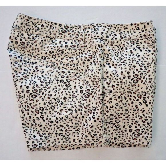 Volcom B0932205 Women’s Sz 27 Beige Leopard Print Frochickie Chino Shorts - Picture 7 of 9